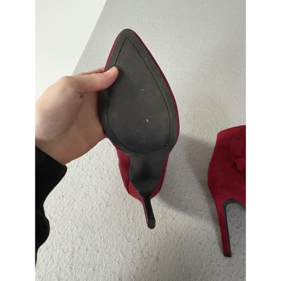 Ankle Booties Womens Size 8 Red Faux Suede Ruffle Stiletto Dress Heel Boot - Picture 2 of 6